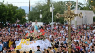 Multitudinario peregrinar de fieles