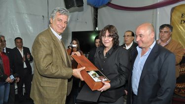 Araceli Bellota entretuvo al público rawsino con sus obras