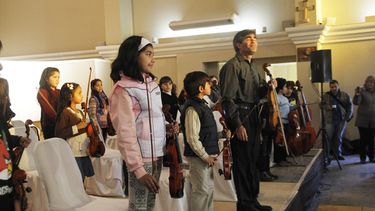 Los pibes violinistas se lucieron y emocionaron con su primer concierto