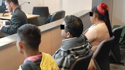 Los tres acusados durante una de las audiencias. Los tres acusados durante una de las audiencias.