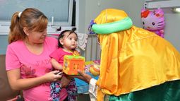 Los Reyes Magos recorrieron el Hospital Rawson