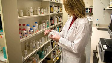 Fuertes críticas de las farmacias a las obras sociales de Buenos Aires, Córdoba y Mendoza