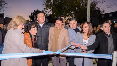 Romina Rosas encabezó la inauguración de la plaza Hermanos Strada.