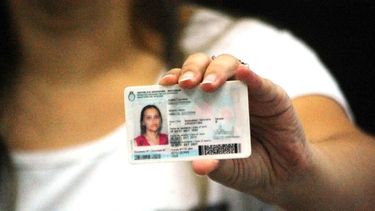 Insólito: una sanjuanina pidió sacarse sus dos apellidos