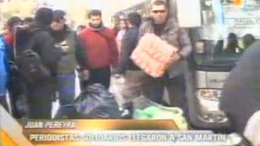 Un grupo de periodistas llegó hasta San Martín con donaciones