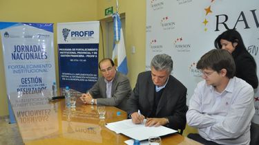 Con apoyo nacional, Rawson busca mejorar la gestión y administración