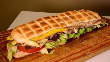 Te regalan una pachata por donar plasma: la sabrosa campaña de un bar sanjuanino