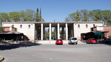 Anuncian las nuevas condiciones para los servicios fúnebres y las visitas al cementerio en Capital