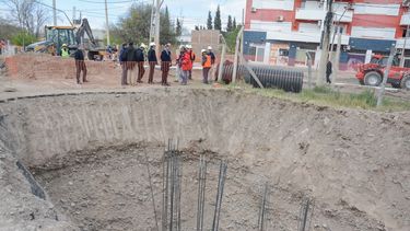 Uñac supervisó la megaobra de la Avenida Central