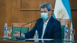 Uñac salió a frenar que se inculpe a los jóvenes por los contagios