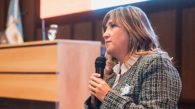Silvia Fuentes, ministra de Educación de San Juan.