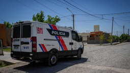 Presencia policial en el barrio Valle Grande, tras el asesinato de Emir Barboza. Presencia policial en el barrio Valle Grande, tras el asesinato de Emir Barboza.