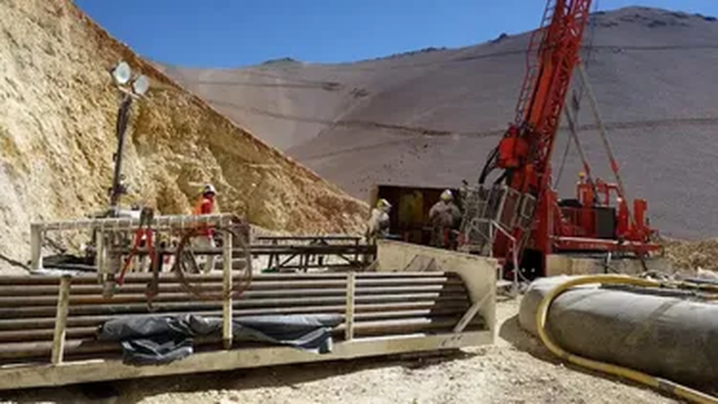 Vicuña cruzó la cordillera: el malestar minero en San Juan por los empleos ya genera repercusiones en Chile