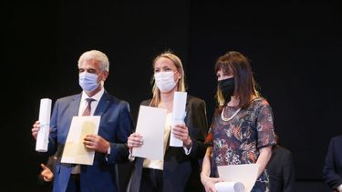 La nieta de Allende, las lágrimas de Aubone y el vitoreo a Laciar, así fue la entrega de diplomas a los diputados electos