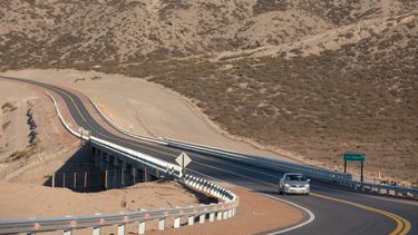 Le rescindieron el contrato a la empresa que abandonó la construcción del tramo San Juan de la Ruta 40
