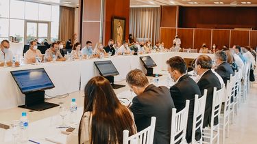 La Mesa del Agua hizo foco en el cambio del sistema de riego como alternativa a la crisis