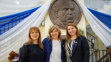 Ana Graffigna, Rostagna y Celina Trifonoff. 