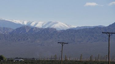 La nieve en la cordillera, la postal que mira Punta Negra
