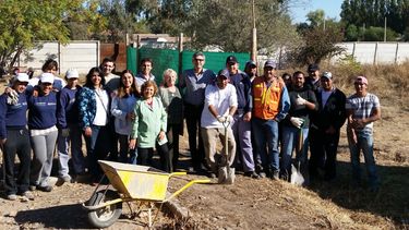 Cooperativistas construyen salas de jardín de 4 años en Rawson