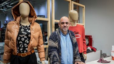 Carlos Gisbert, diseñador de vidrieras de San Juan.