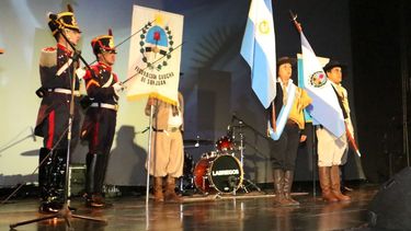 A sala llena, la Gala de la Cabalgata a la Difunta Correa se celebró en el Municipal