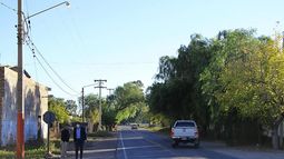 Colocaron luminaria led en una importante calle de Angaco