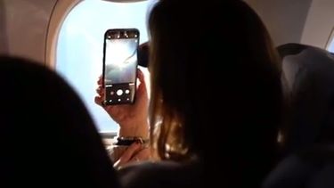 La experiencia de vivir eclipse en pleno vuelo, destacada por Uñac