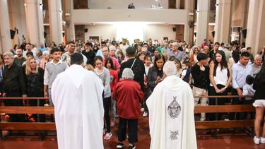 La Catedral sanjuanina vivió la misa por el Domingo de Pascuas