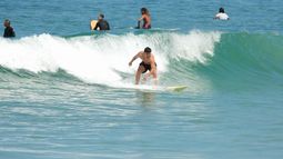 Juan Pablo Echegaray compartió fotos surfeando y generó indignación en el entorno de Lucía Rubiño Juan Pablo Echegaray compartió fotos surfeando y generó indignación en el entorno de Lucía Rubiño