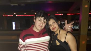 La despedida del esposo de la mamá que murió antes de ser trasladada