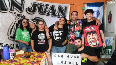 Lo vieron más de 25 veces y lo llevan en la piel: cómo viven los fans sanjuaninos el regreso de La Mona Jiménez