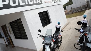 Uñac inauguró en Pocito una unidad operativa policial y la ampliación de servicios del hospital