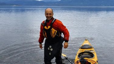 El simbólico último adiós al kayakista sanjuanino que desapareció en el Canal Beagle