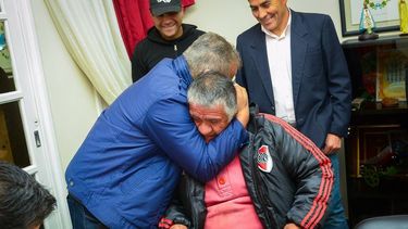 El Tatá cumplió 56 años y tiró la casa por la ventana