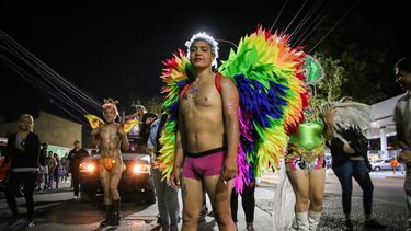 San Juan tuvo su Marcha del Orgullo donde no faltó el brillo, color y la reivindicación por los derechos adquiridos