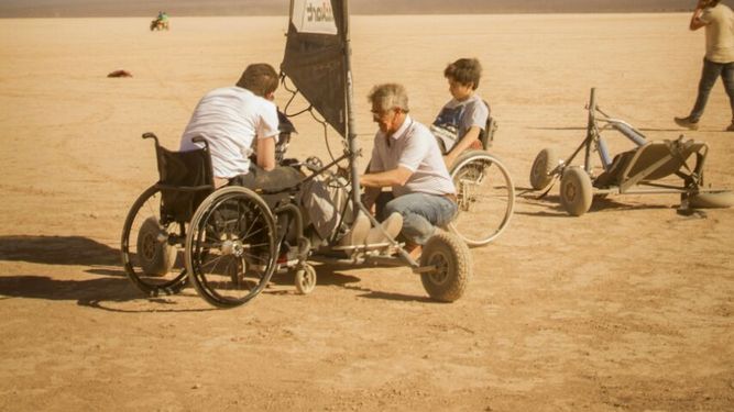 En fotos: carrovelismo inclusivo en la Pampa del Leoncito