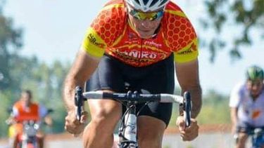Quién era Gustavo, el ciclista que falleció en medio de una carrera de ciclismo en San Martín
