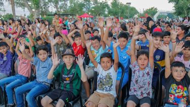 Chimbas sopló 112 velitas con una fiesta gigante que reunió a más de 10 mil personas