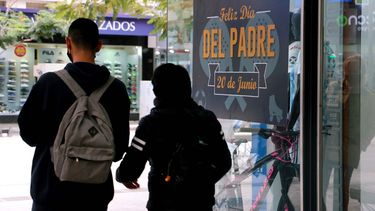 Comerciantes sanjuaninos hablan de un Día del Padre pobre y apuestan todas las cartas al aguinaldo