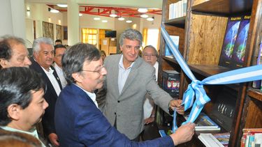 Escritores chilenos ya tienen su espacio en la Biblioteca Popular Sur