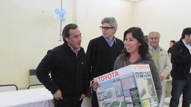 Iglesia: entregan insumos a Escuela de Educación Especial Múltiple