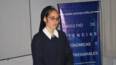 La historia de la monja que se recibió de Contador Público en la UCCuyo