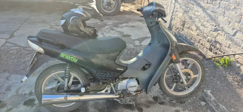 La moto secuestrada al sospechoso.