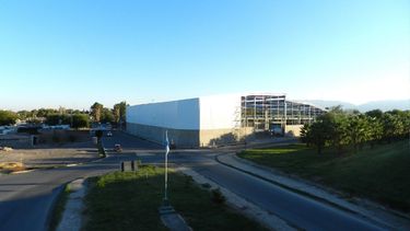 El monstruo del triángulo asoma en la ciudad