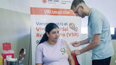 Embarazadas sanjuaninas ya pueden vacunarse contra la bronquiolitis y neumonía