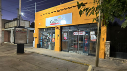 El robo se produjo en la sucursal de calle Pedro Echague, al oeste de Entre Ríos, en Capital. El robo se produjo en la sucursal de calle Pedro Echague, al oeste de Entre Ríos, en Capital.