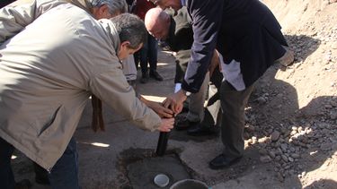 Comenzaron las obras de cloacas que terminarán con 15.000 pozos negros