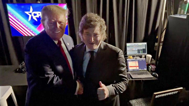 Donald Trump y Javier Milei, en uno de los encuentros que han mantenido.