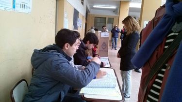 En San Juan hasta el momento votó más del 30% del padrón