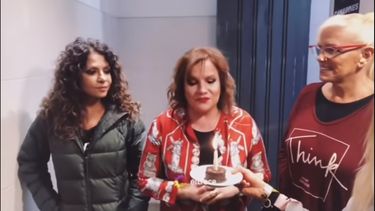 VIDEO: la jurado que festejó su cumpleaños en el Cantoni